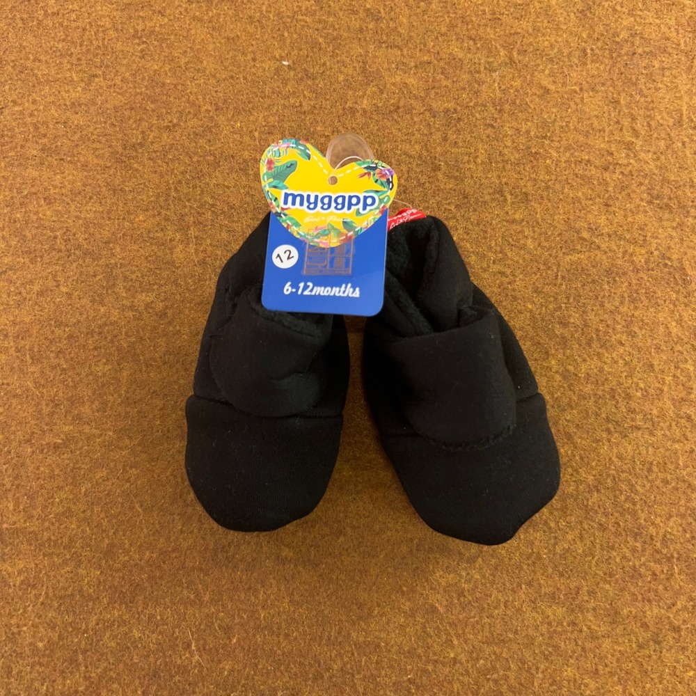 Myggpp Unisex 6-12M Black Fleece Lined Non-Slip Grip Sole Baby Booties NWT